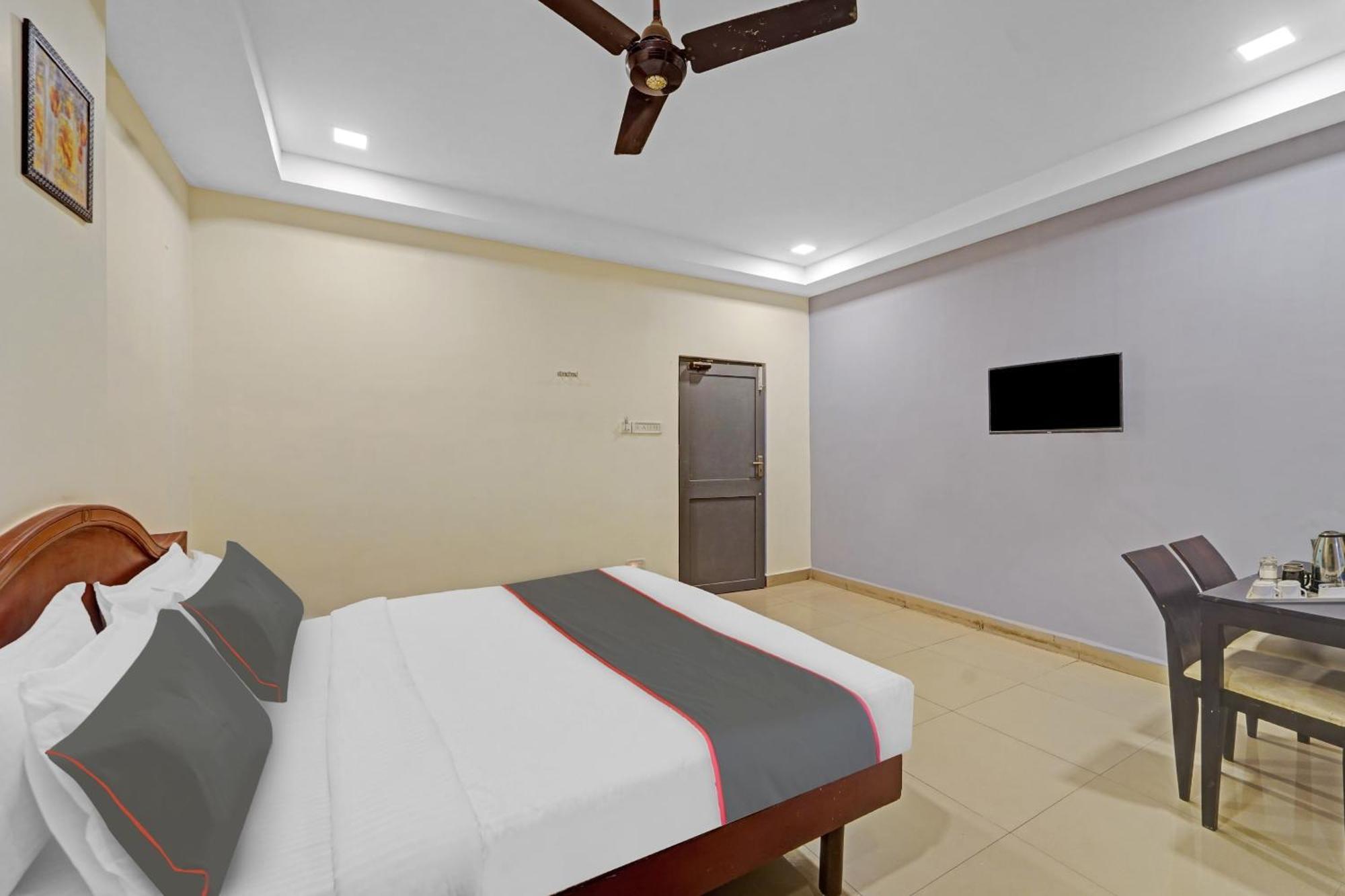 Super Townhouse G Silver Hotels Mount Road Chennai Exterior photo