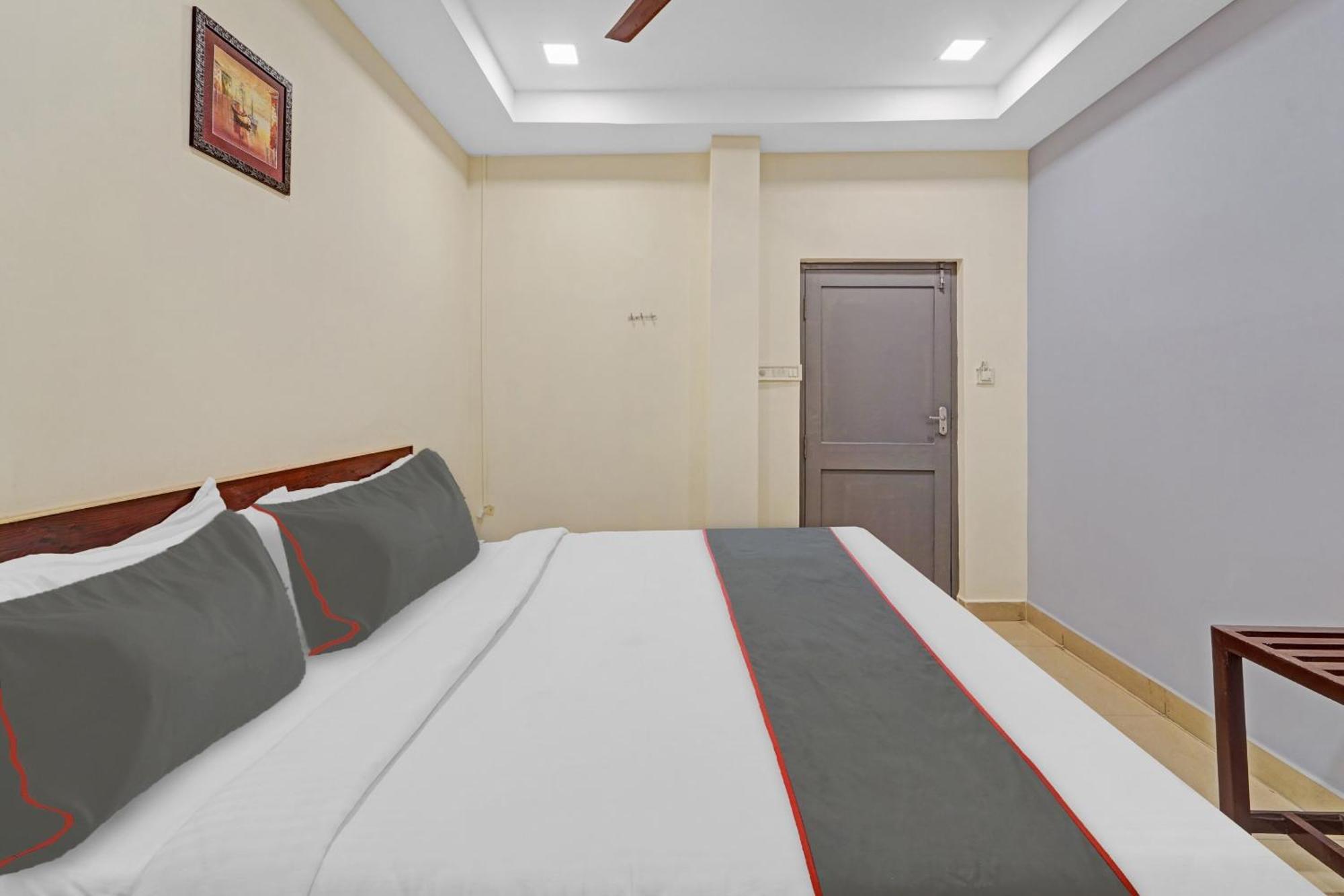 Super Townhouse G Silver Hotels Mount Road Chennai Exterior photo